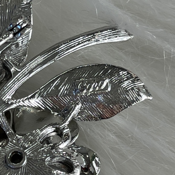 CORO pin VINTAGE floral BROOCH silver + rhinestone FEMININE stylish TIMELESS - Picture 5 of 13